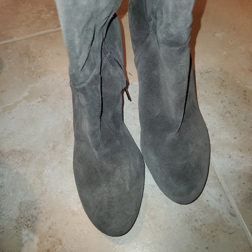 Gray suede knee boots - Never worn outside only in house debating to wear them